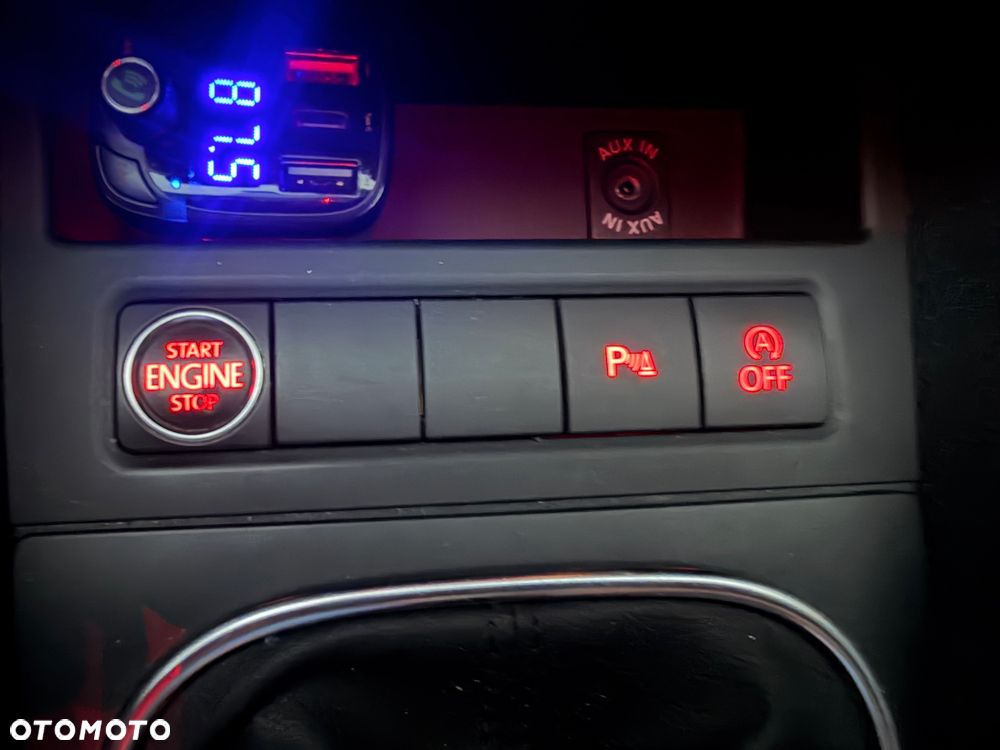 Volkswagen Jetta - 12