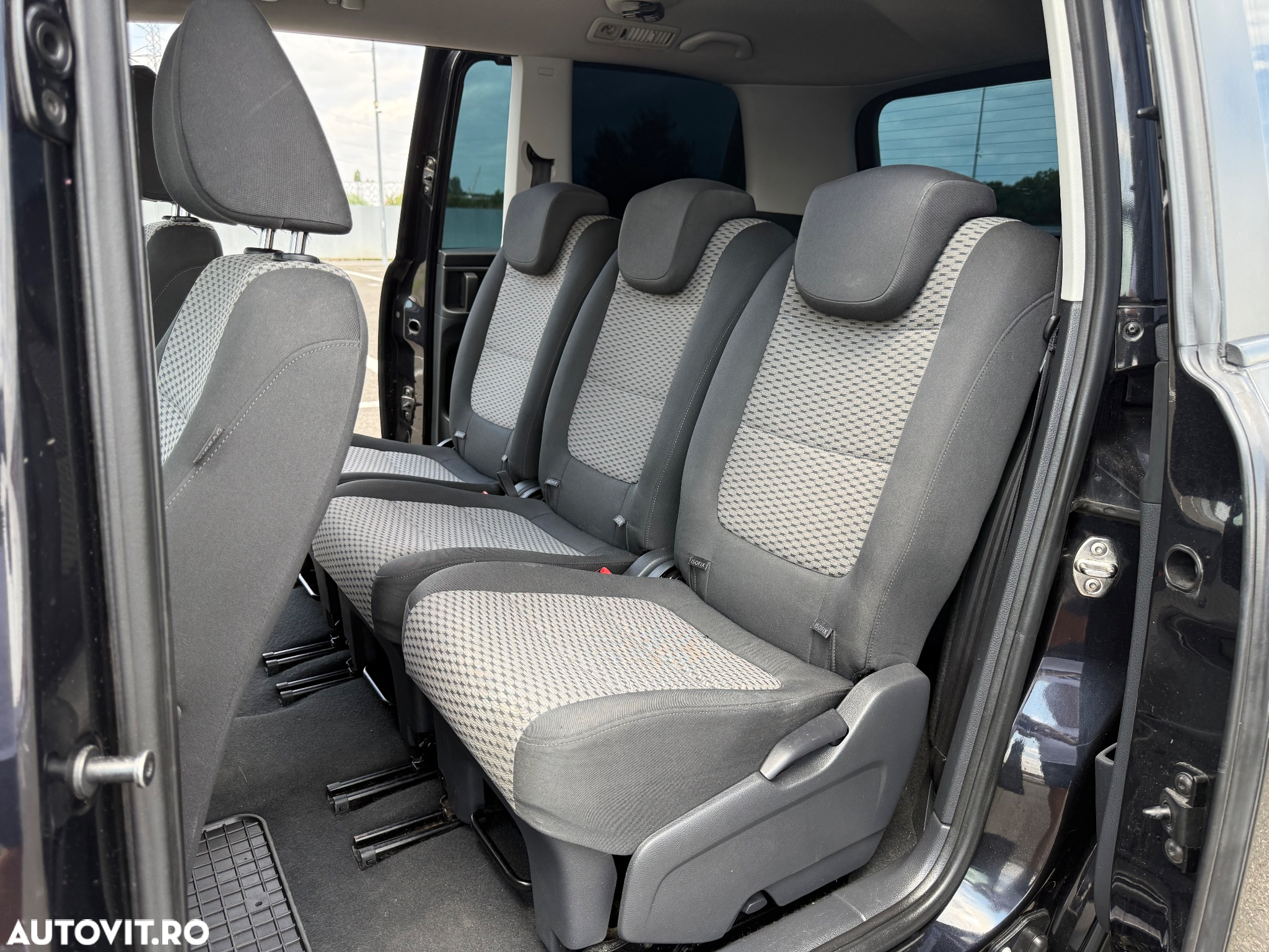 Volkswagen Sharan 2.0 TDI DSG BlueMotion Technology Comfortline - 25