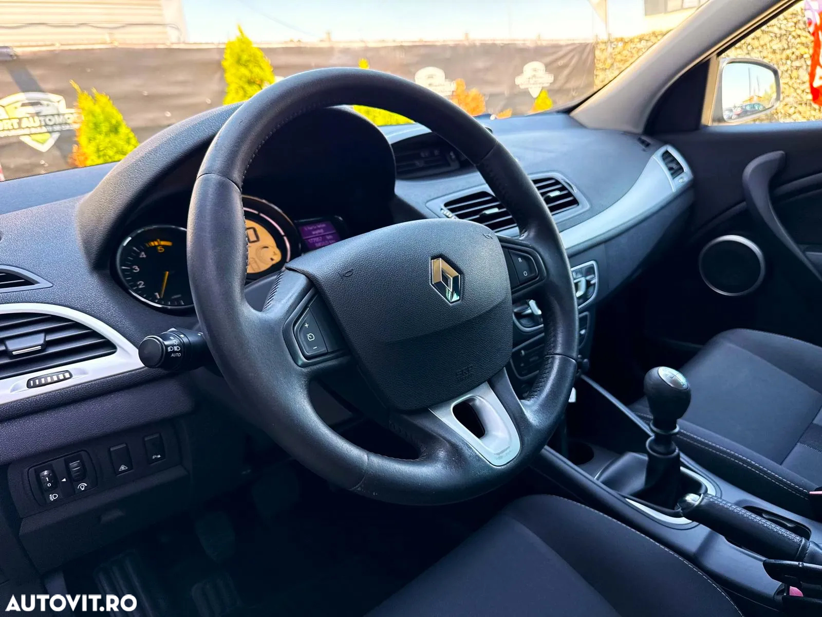 Renault Megane 1.5 dCi Grandtour Avantage - 6