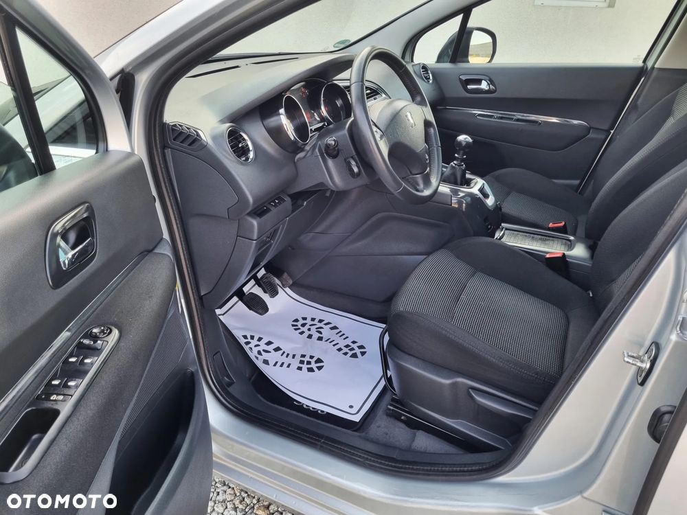 Peugeot 5008 1.6 HDi Premium - 9