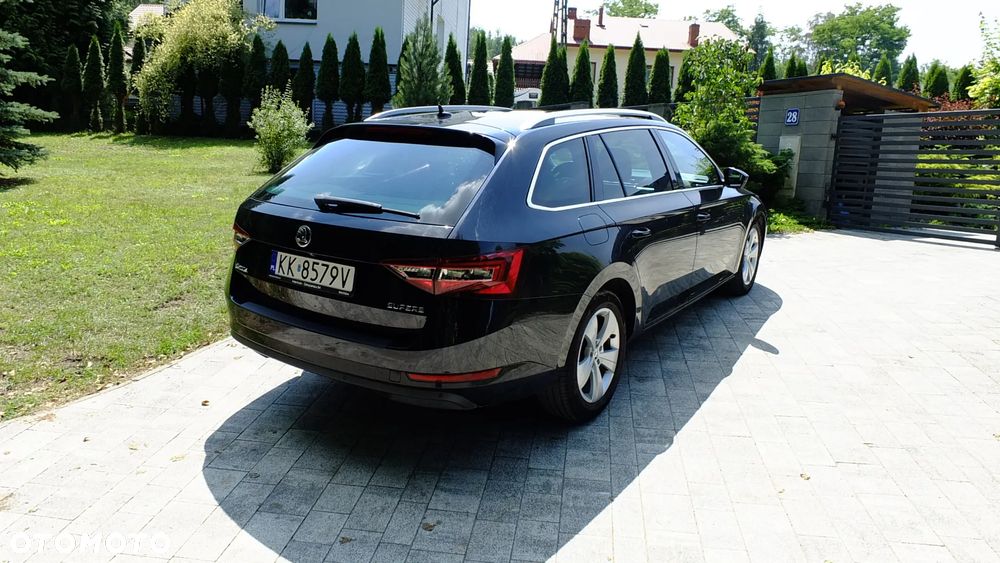 Skoda Superb 2.0 TDI Ambition - 6