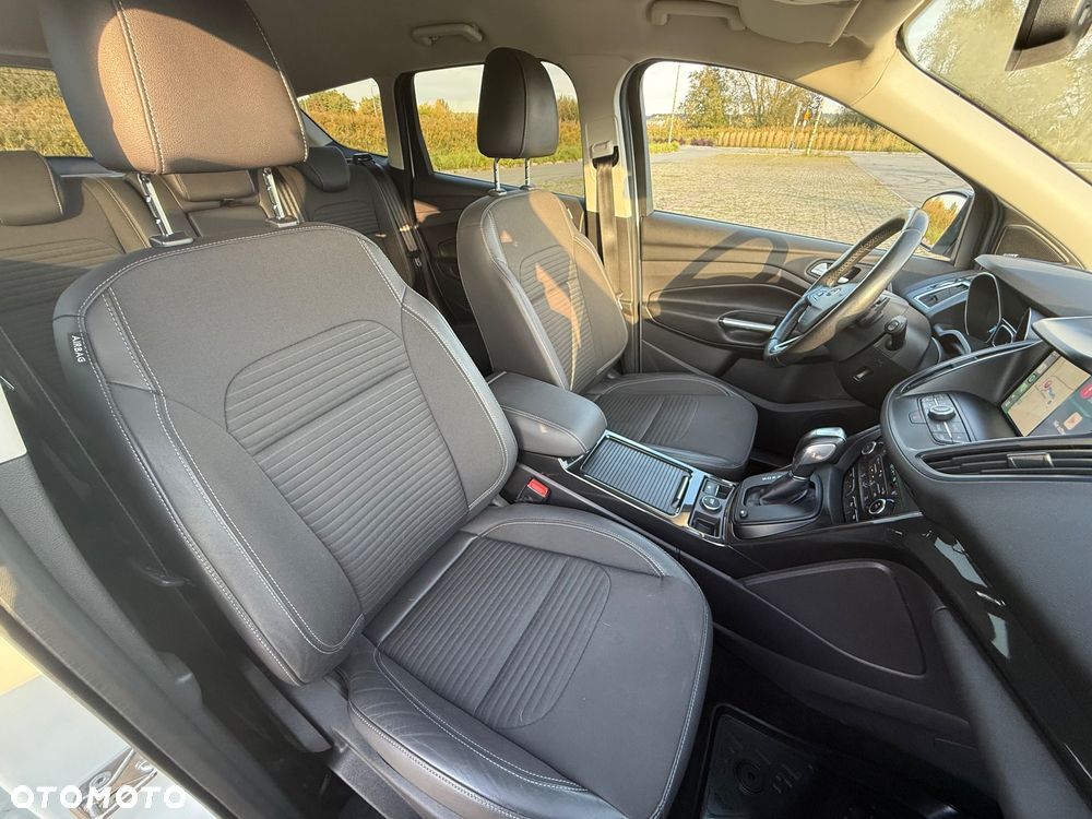 Ford Kuga 1.5 EcoBoost 4WD Titanium - 13