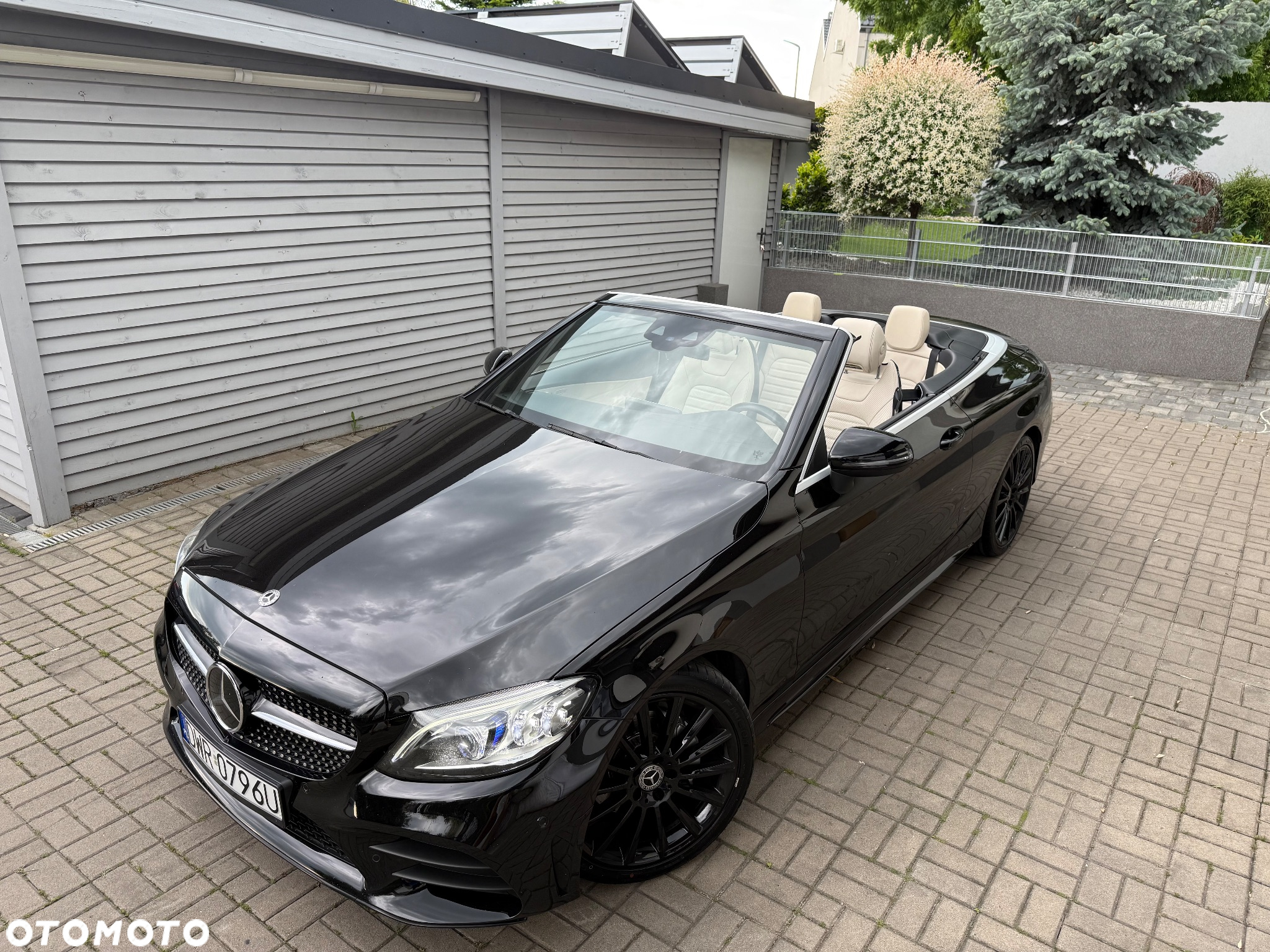 Mercedes-Benz Klasa C 220 d Cabrio 9G-TRONIC AMG Line Plus - 34