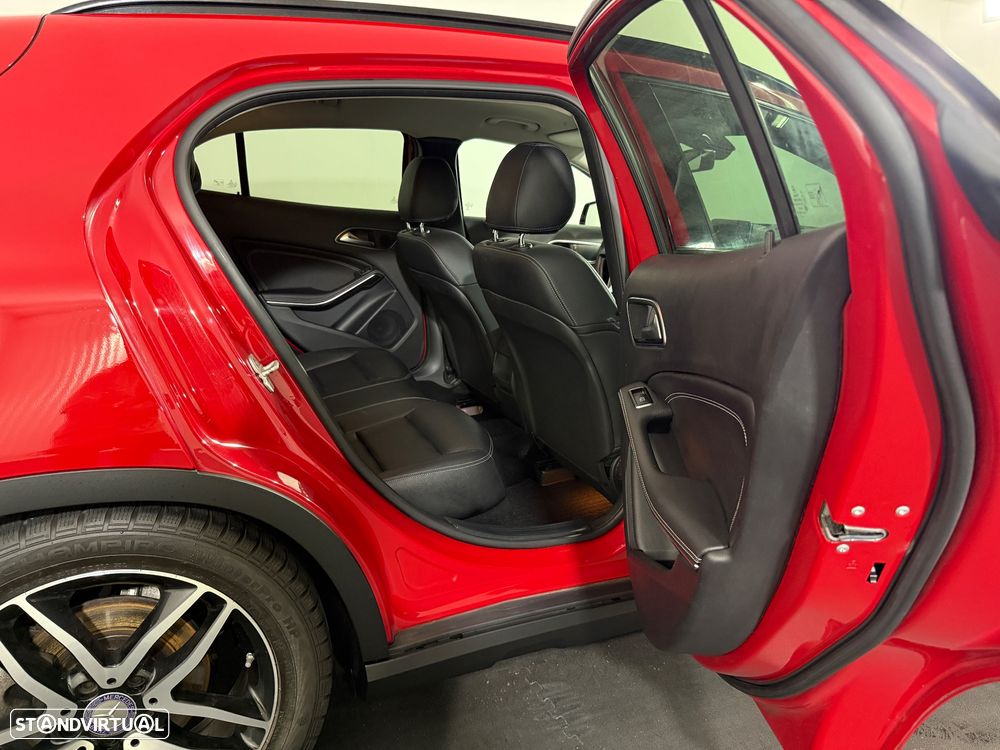 Mercedes-Benz GLA 180 d AMG Line - 21
