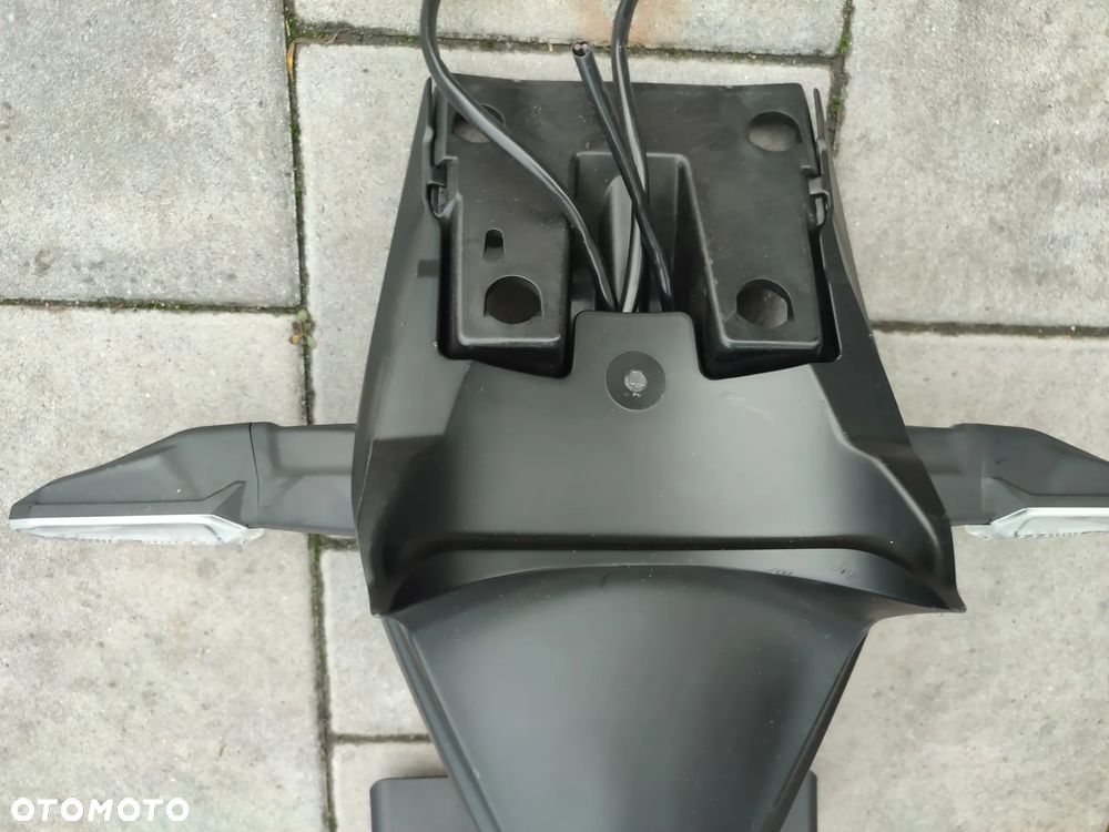 Mocowanie, podświetlanie tablicy rejestracyjnej, ogon, kierunkowskazy Kawasaki Z900 RS Z 900 RS - 2