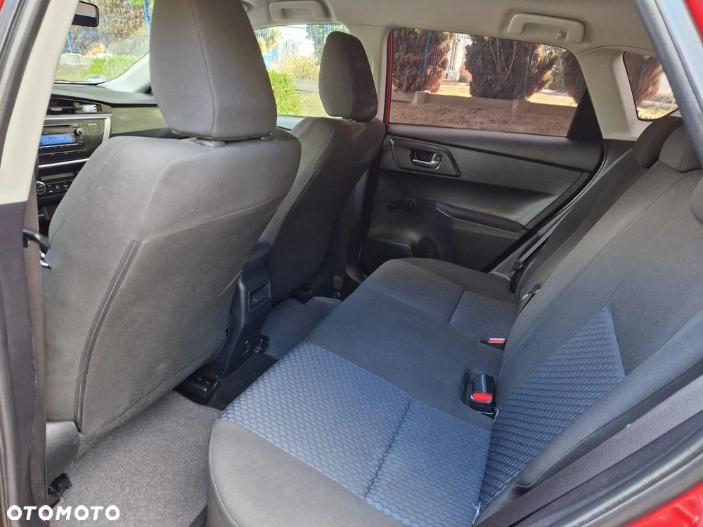 Toyota Auris - 33