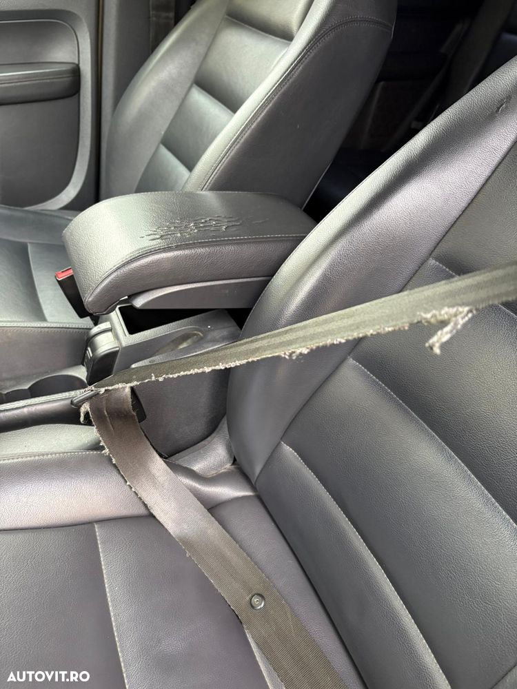 Volkswagen Touran - 17