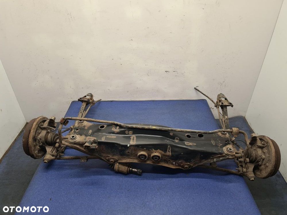 SUBARU FORESTER II LIFT 2.0B AUTOMAT BELKA ZAWIESZENIA TYŁ - 1