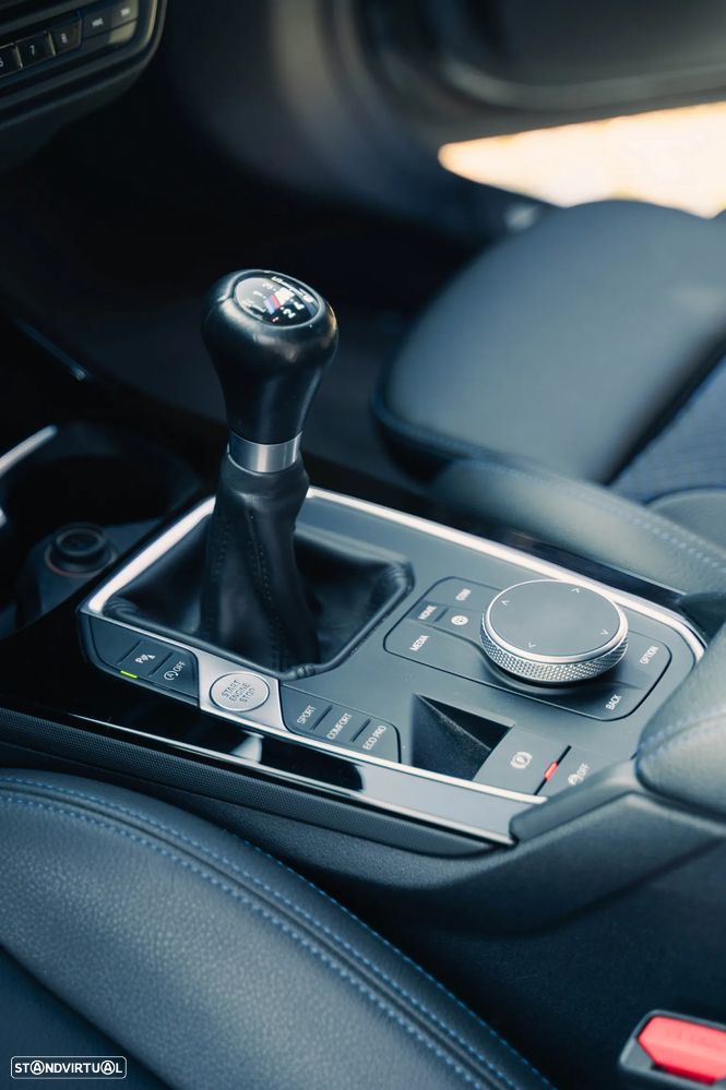 BMW 116 d Pack Desportivo M - 7