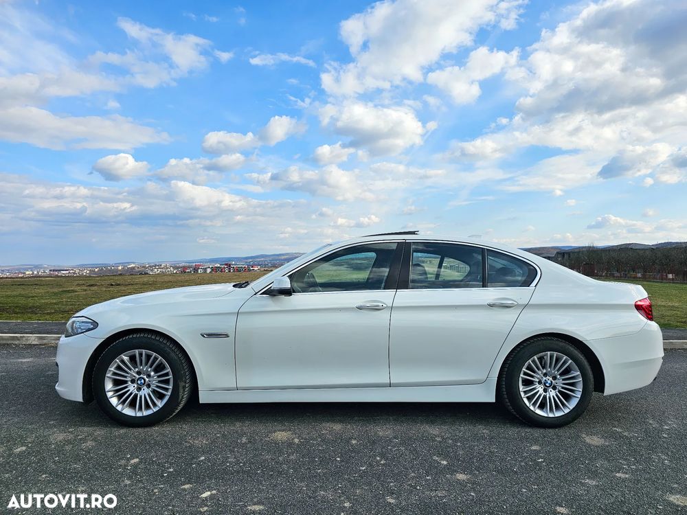 BMW Seria 5 520d Aut. Luxury Line - 6