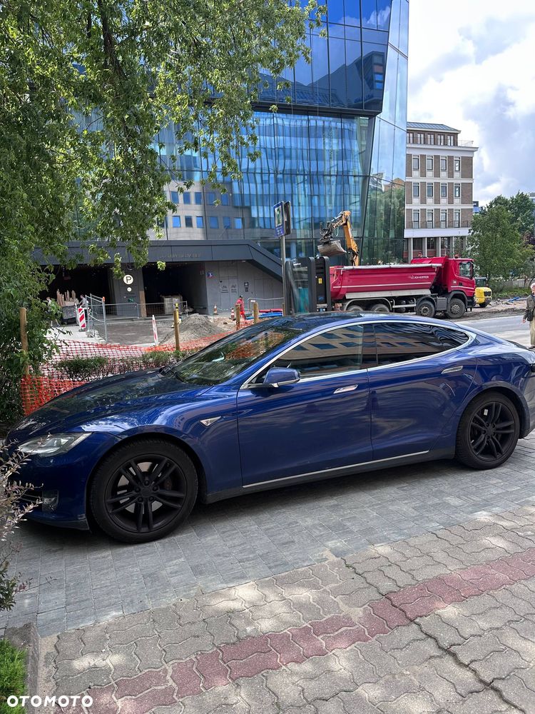 Tesla Model S Long Range Plus - 7