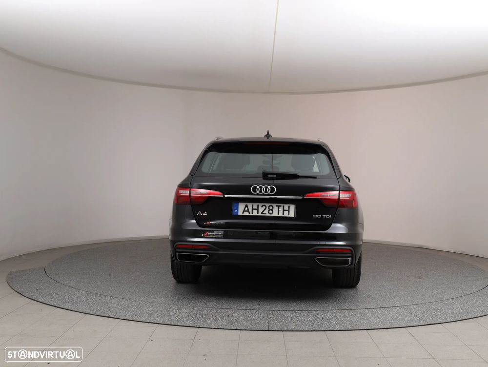 Audi A4 Avant 30 TDI S tronic - 9