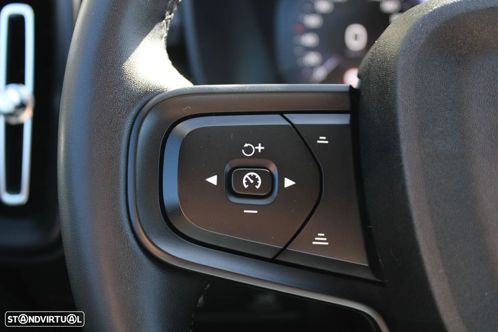 Volvo XC 40 1.5 T2 Momentum Core - 30