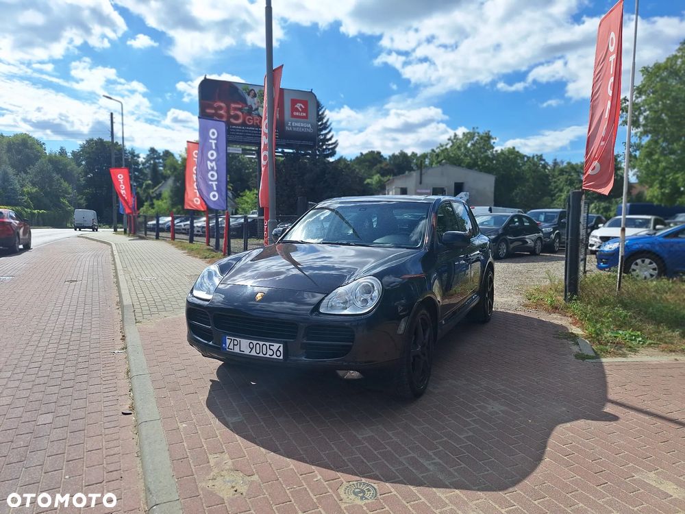 Porsche Cayenne - 6