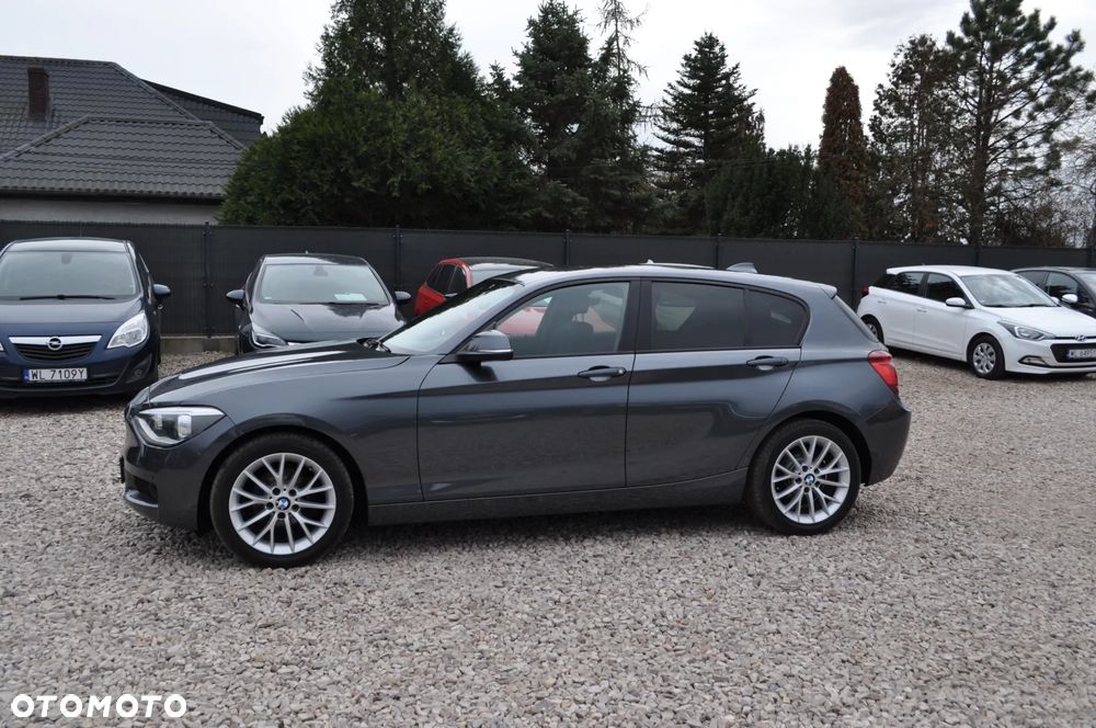 BMW Seria 1 116i - 11