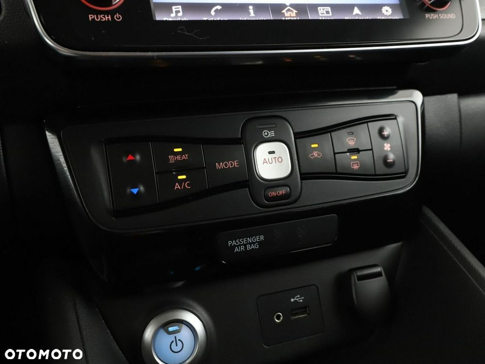 Nissan Leaf 39 kWh Acenta - 29