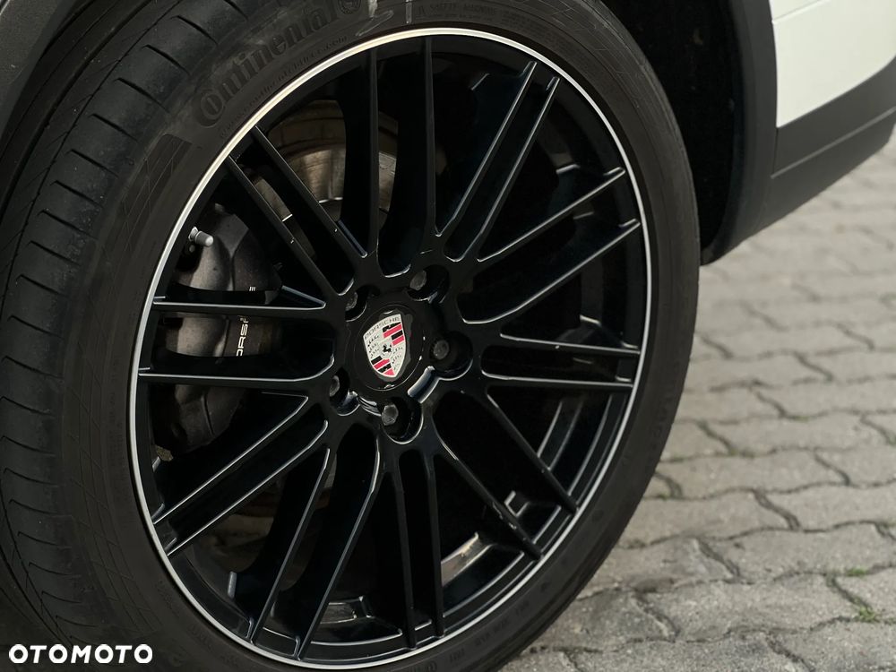 Porsche Cayenne - 15