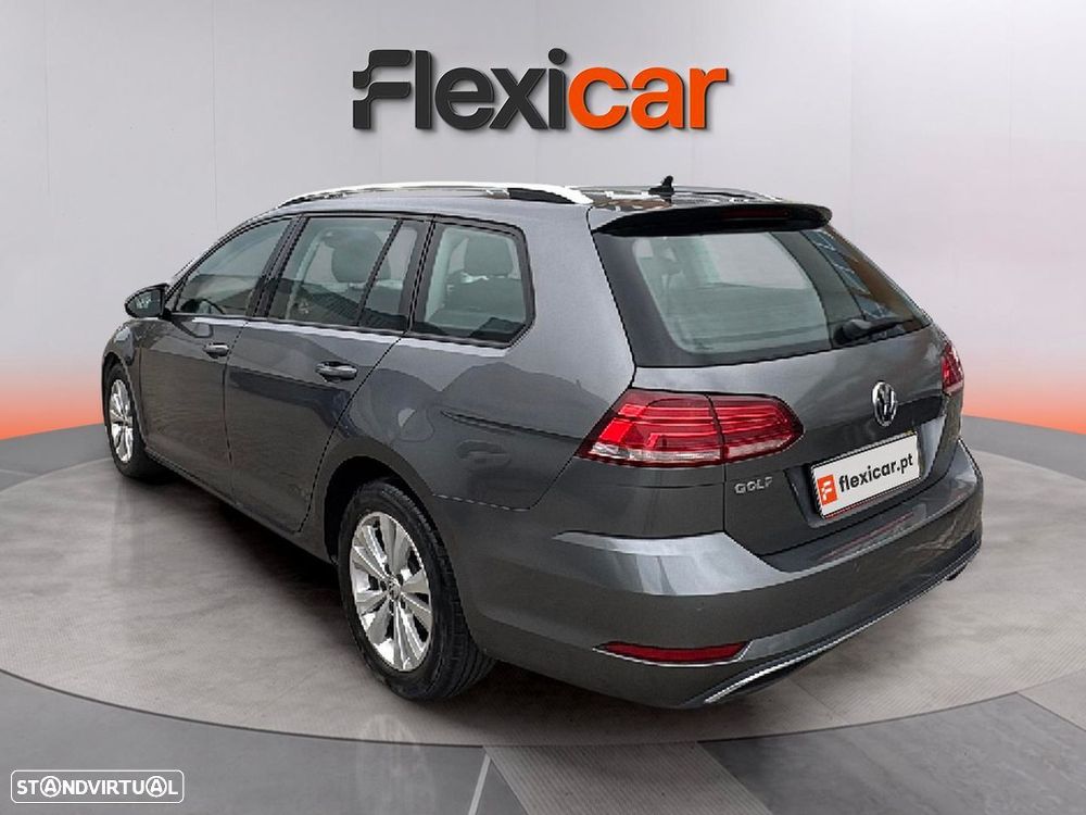 VW Golf Variant 1.6 TDi Confortline DSG - 5