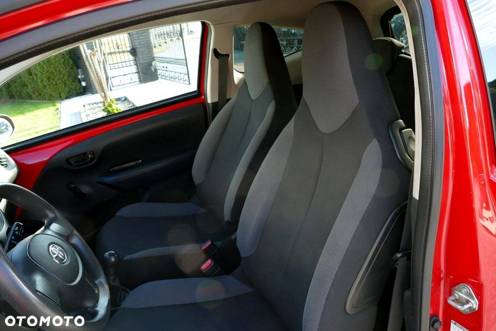 Toyota Aygo X 1.0 VVT-i X-play - 22