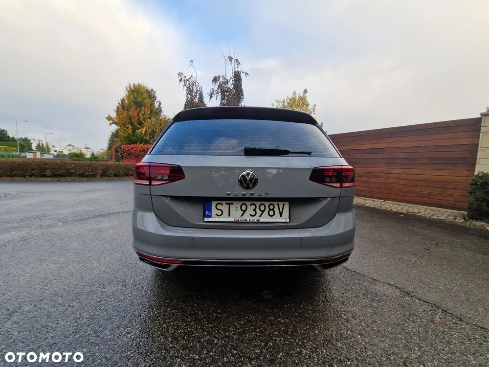 Volkswagen Passat 2.0 TDI SCR Elegance DSG - 15