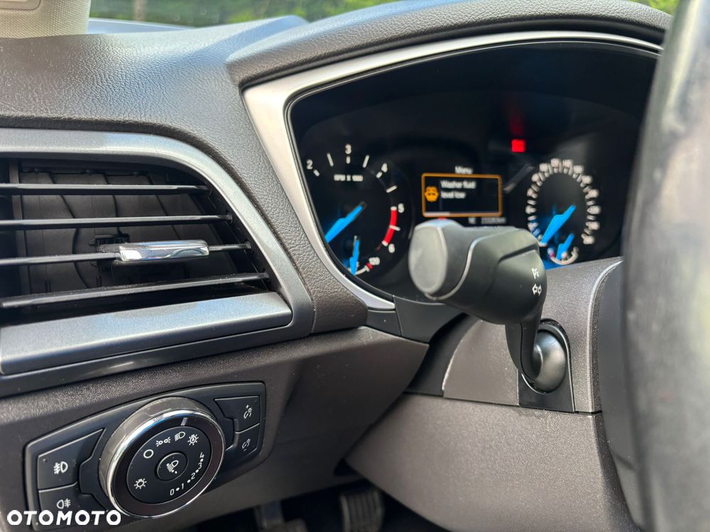 Ford Mondeo - 23