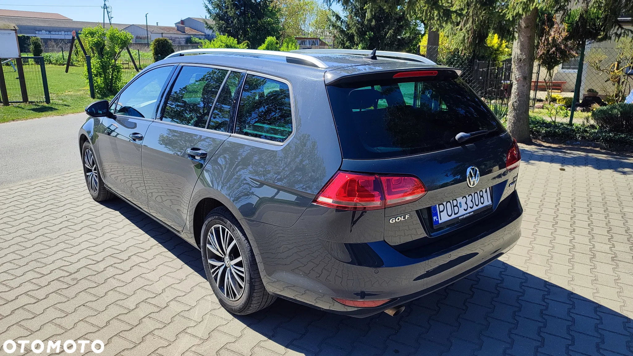Volkswagen Golf Variant 1.6 TDI BlueMotion Technology DSG Allstar - 3