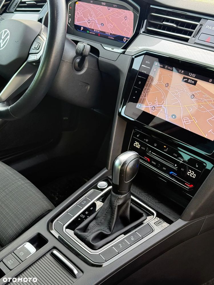 Volkswagen Passat 2.0 TDI SCR Comfortline DSG - 17