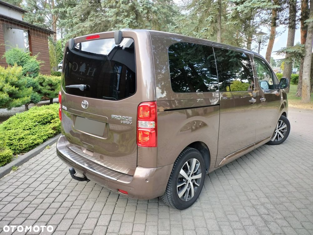 Toyota Proace Verso 2.0 D4-D Medium VIP - 18