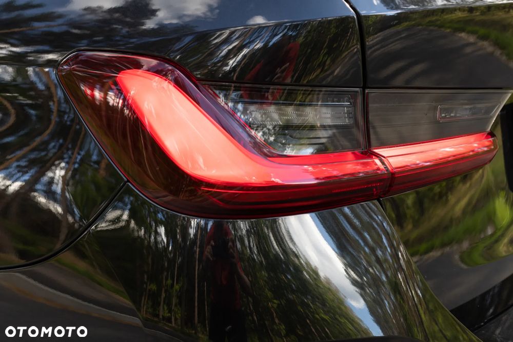 BMW Seria 3 320d xDrive MHEV Sport Line - 18