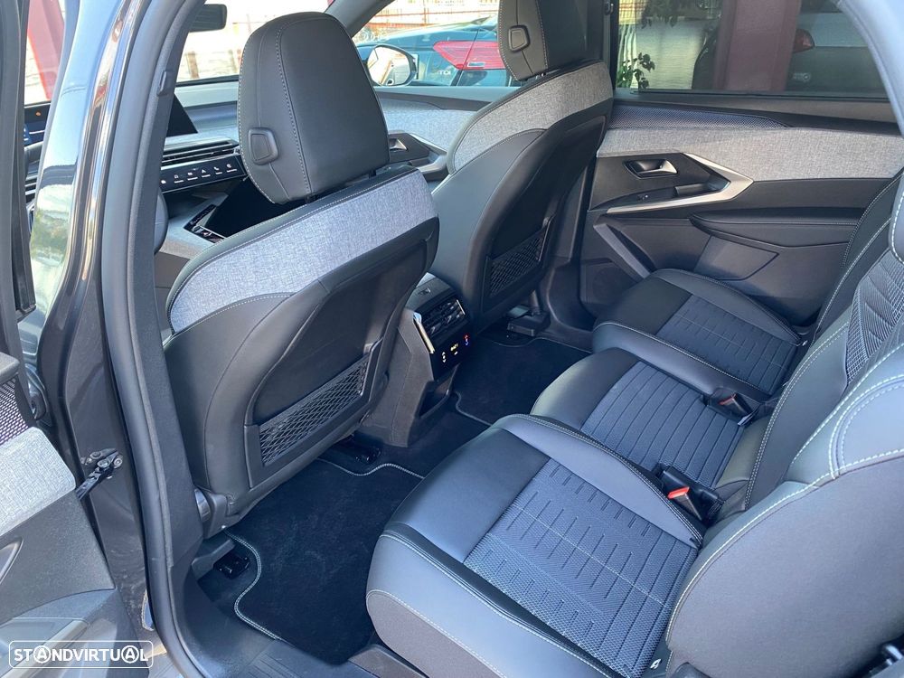 Peugeot 5008 195 e-DSC7 GT - 10
