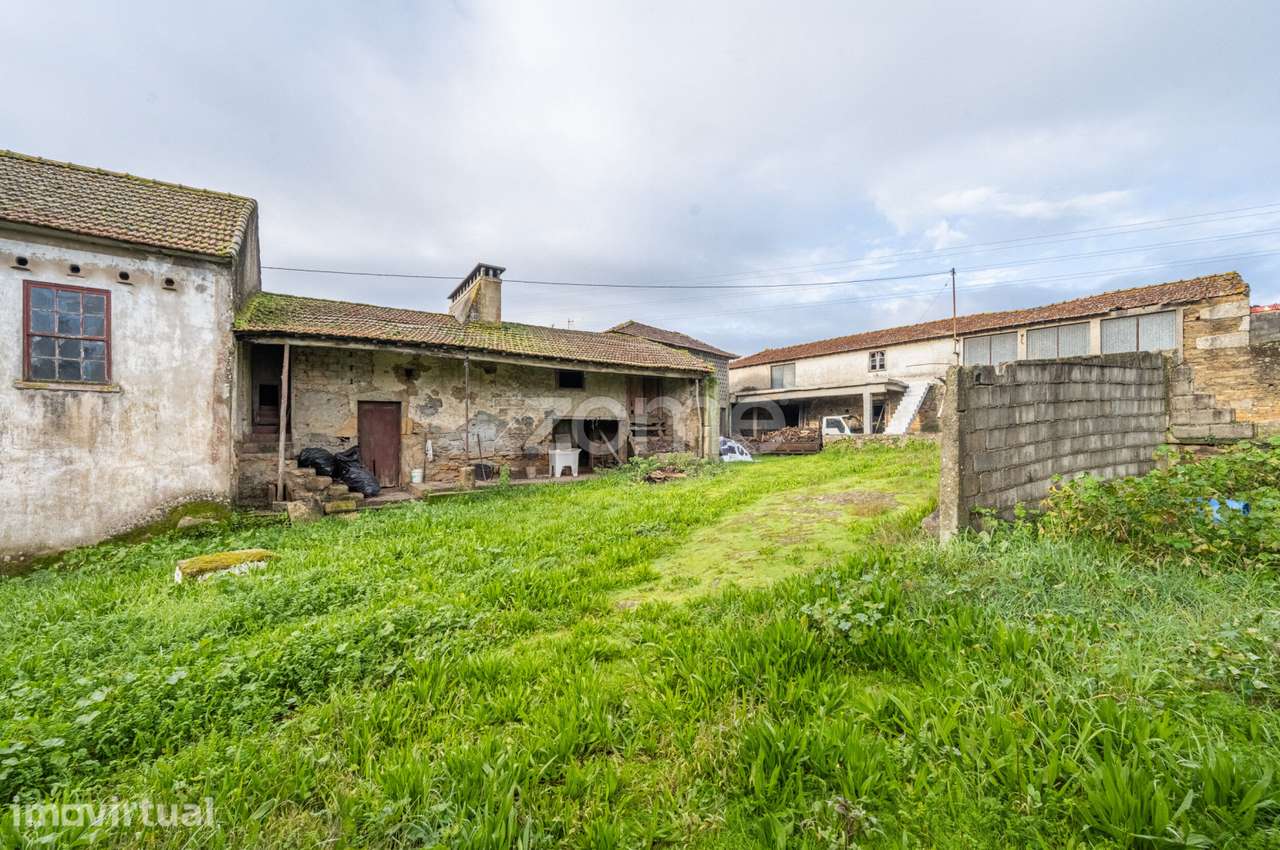 Moradia na Trofa com 1.866 m2 Terreno e 684 m² área de Construção