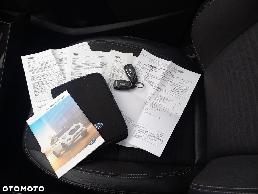 Ford Kuga 1.5 TDCi 2x4 Titanium - 32