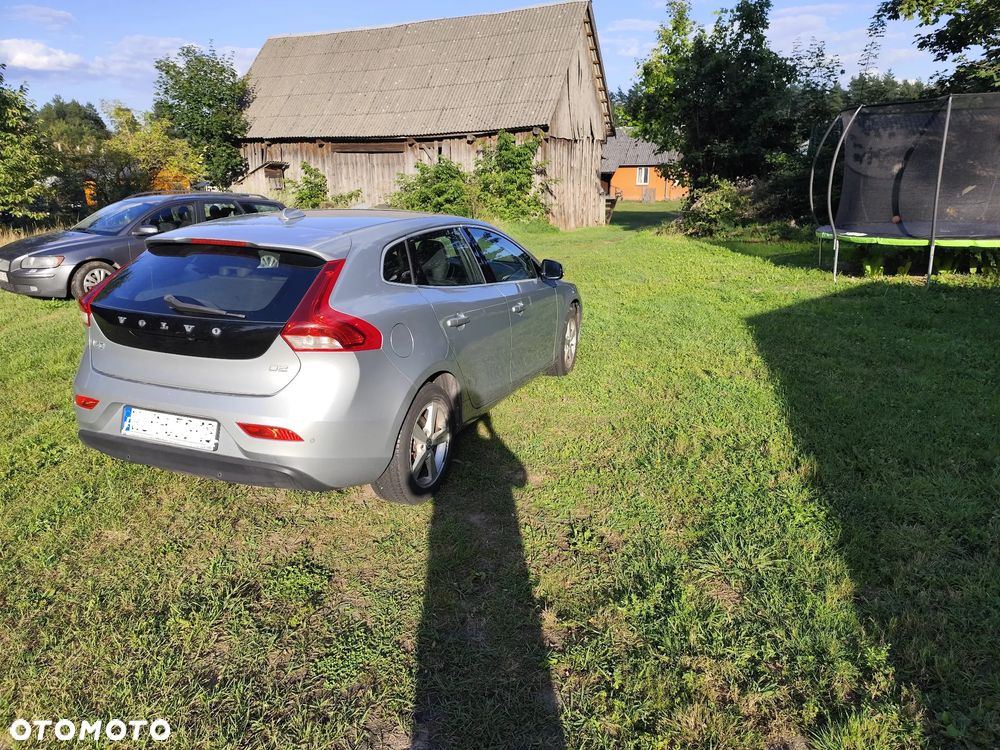 Volvo V40 D2 Momentum - 4
