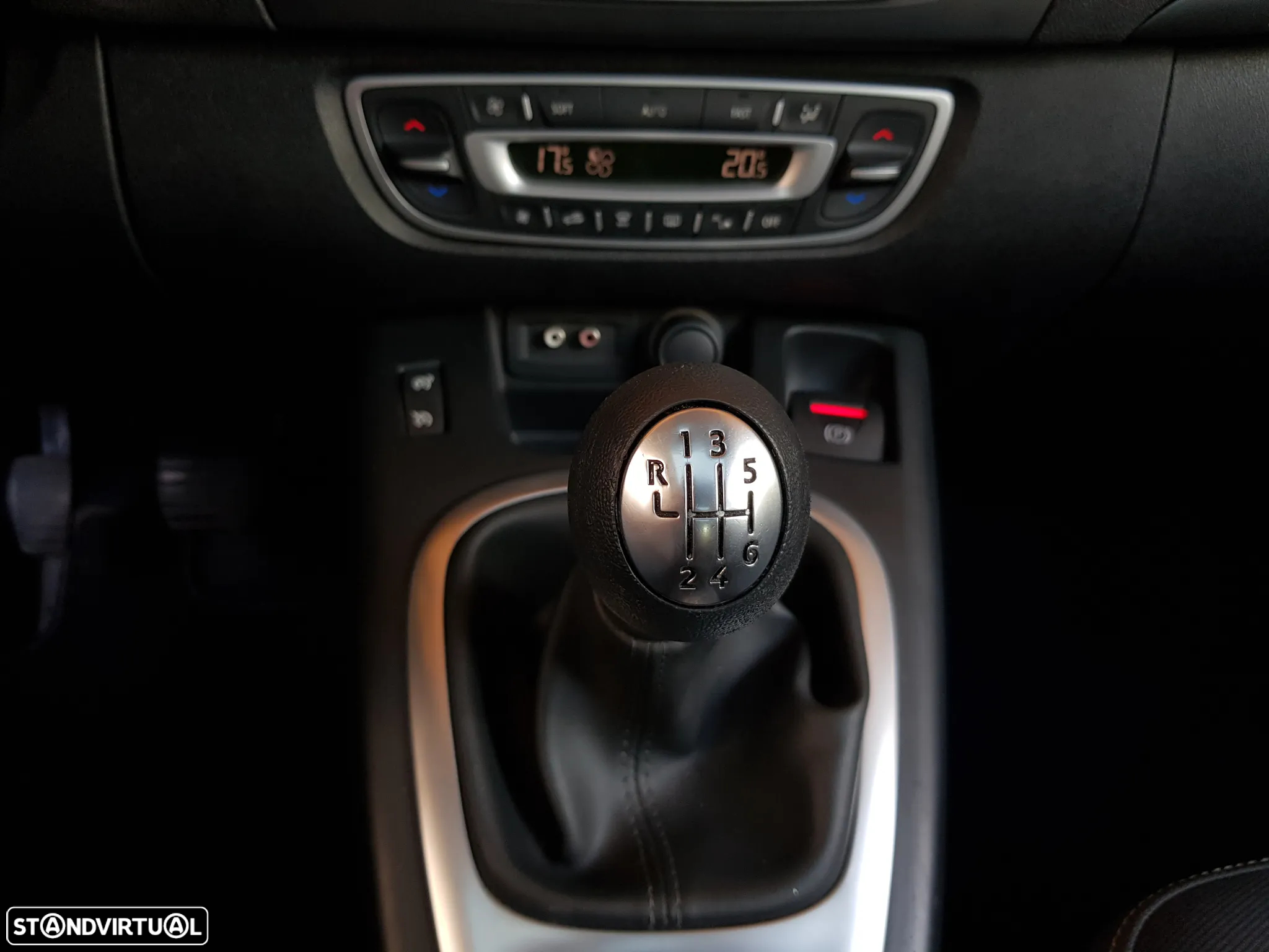 Renault Scénic 1.5 dCi Dynamique S - 19
