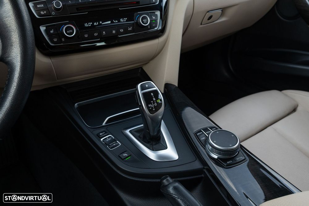 BMW 320 d ED Line Luxury Auto - 20
