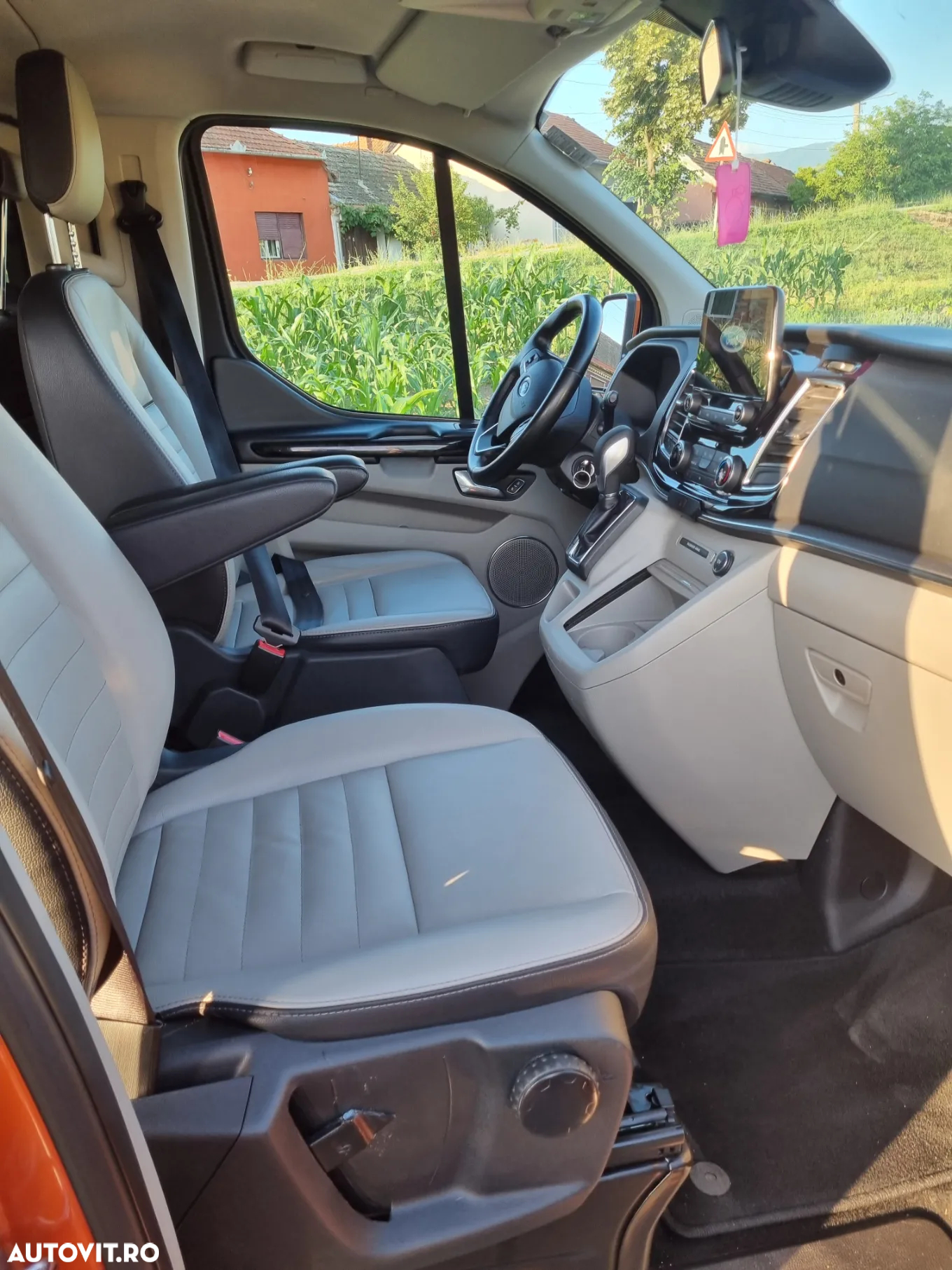 Ford Tourneo Custom 310 L1H1 VA Autm. Titanium - 6