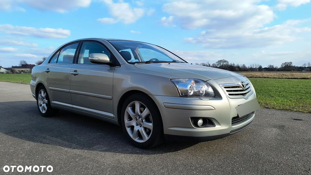 Toyota Avensis - 5