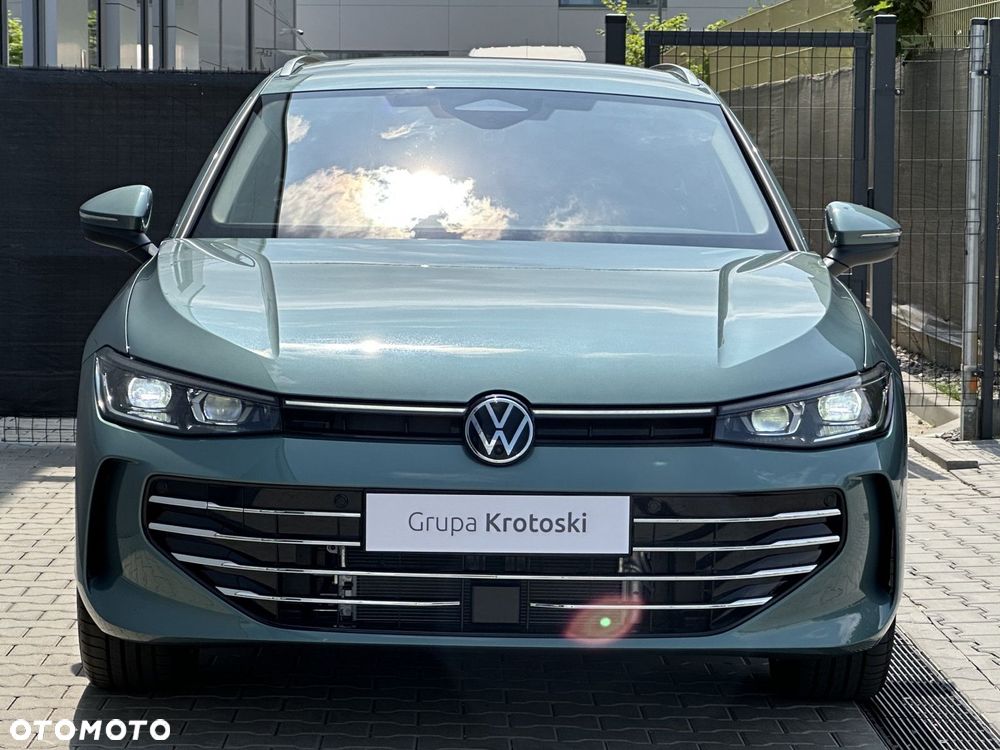Volkswagen Passat - 2
