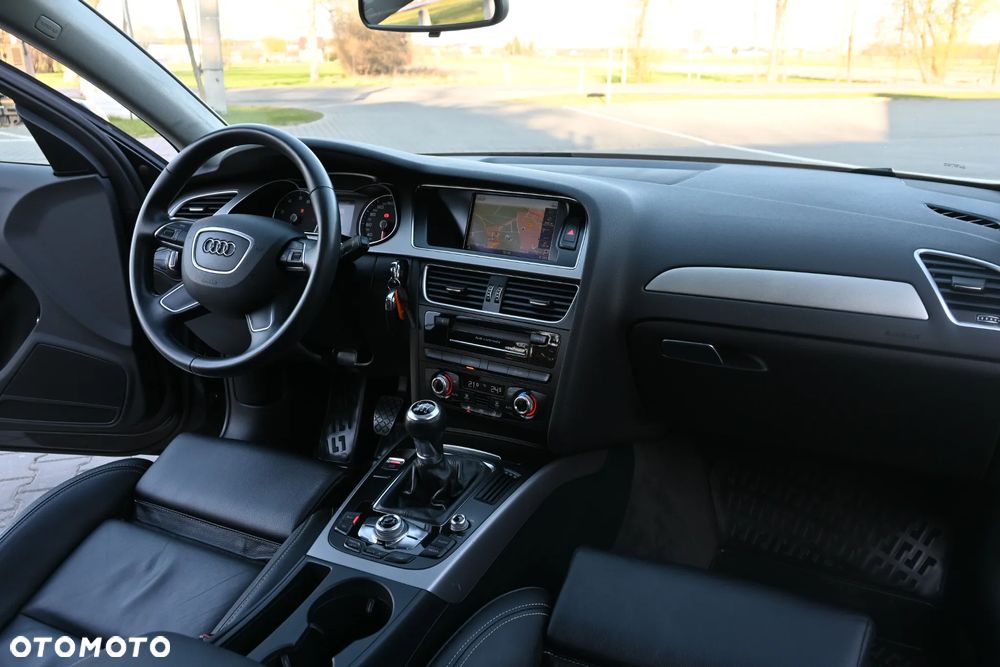 Audi A4 Limousine 1.8 TFSI S line Sportpaket - 29