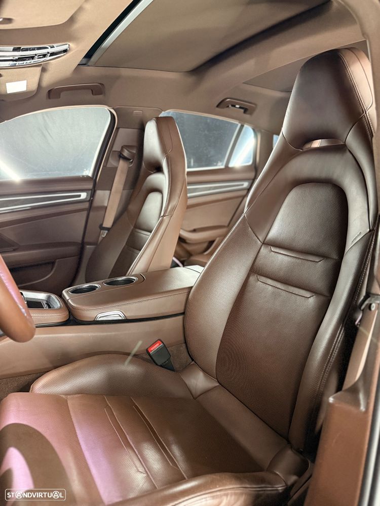 Porsche Panamera 4 E-Hybrid Executive - 20