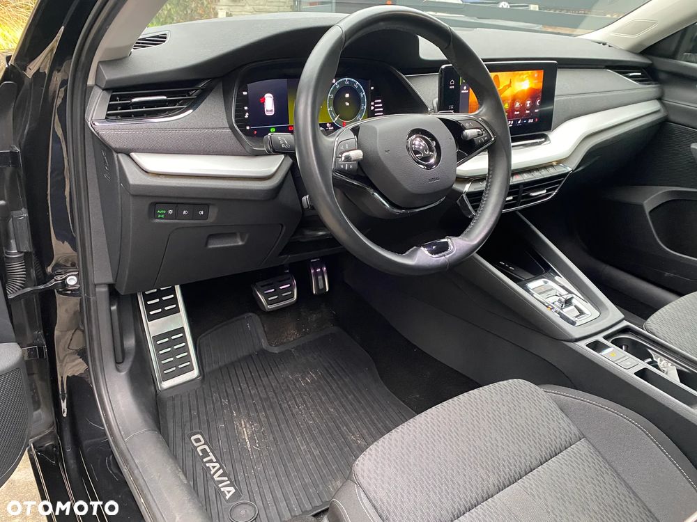 Skoda Octavia 2.0 TDI Drive Selection DSG - 17