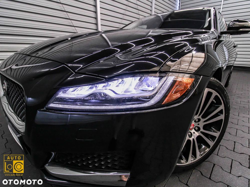 Jaguar XF 35t AWD Prestige - 34