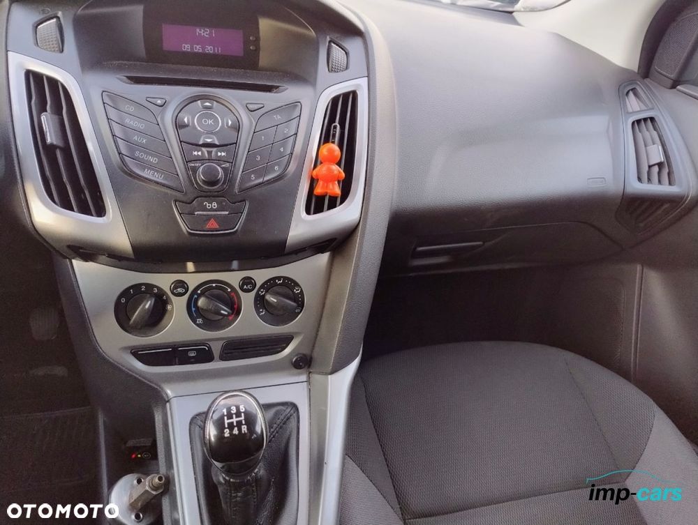 Ford Focus - 10