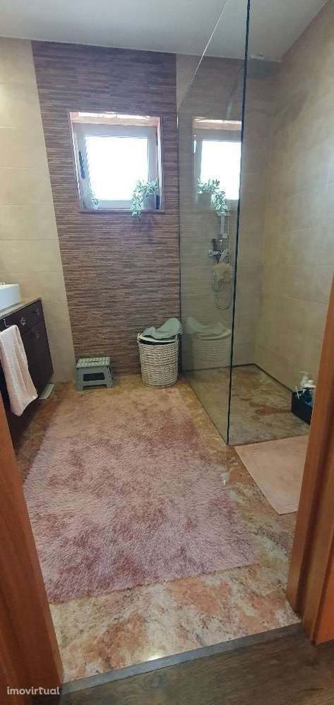 Moradia T2 com terreno ( perto de Barroselas) - Grande imagem: 4/9