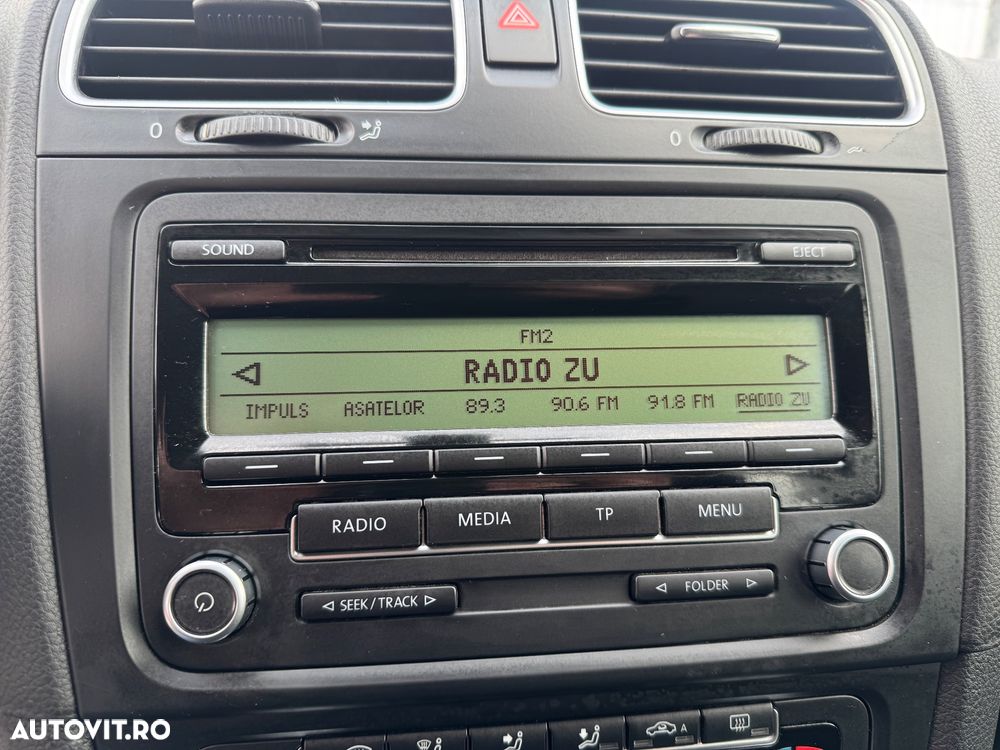 Volkswagen Golf 1.6 Highline - 17