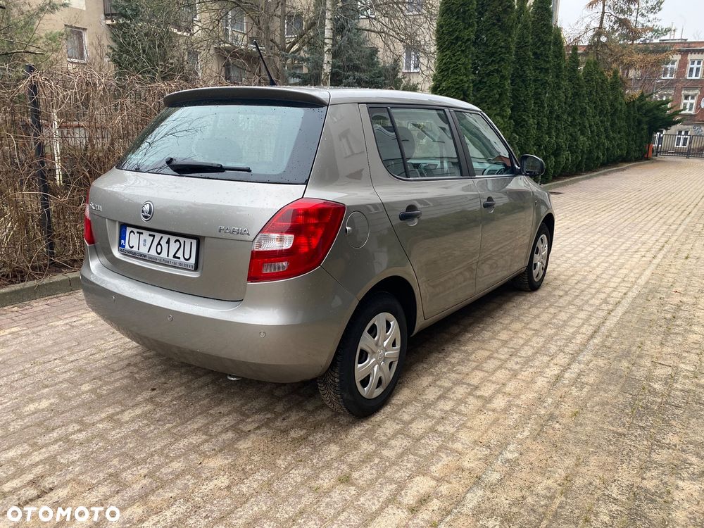 Skoda Fabia 1.4 16V Active Plus - 6