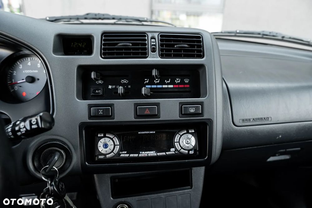 Toyota RAV4 2.0 Special - 4