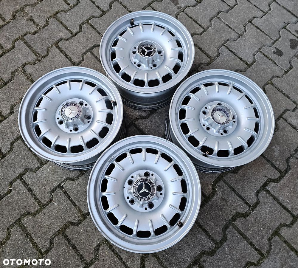 Mercedes-Benz E-Klasa W108 W115 W116 W123 W126 / KBA40410 1084000902 Barock / 6Jx14 ET30 5x112 - 10