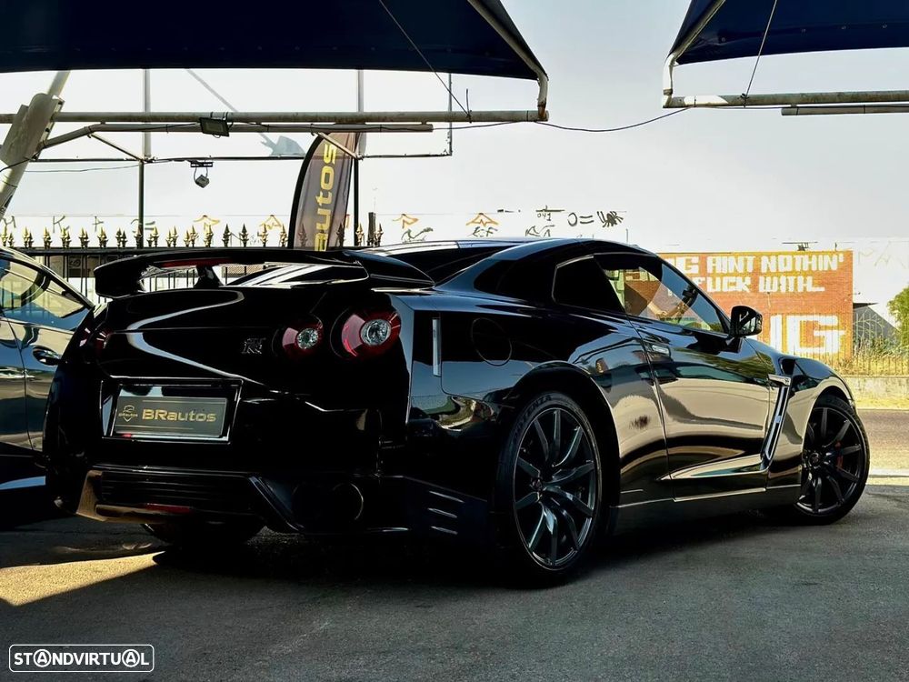 Nissan GT-R 3.8 V6 Black Edition - 11