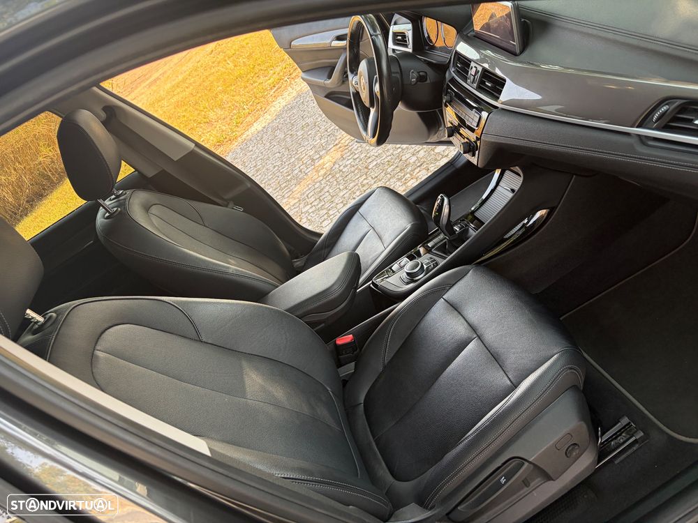 BMW X1 sDrive18d Pack Desportivo M - 26